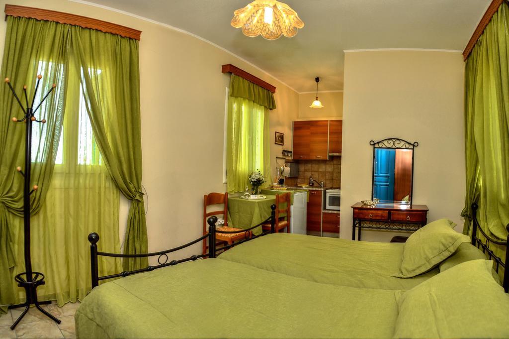 Mainades Maisonettes & Studios Ménites Habitación foto